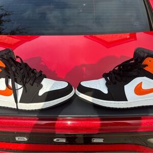 Nike Jordan 1 mid Shoes Black White Orange